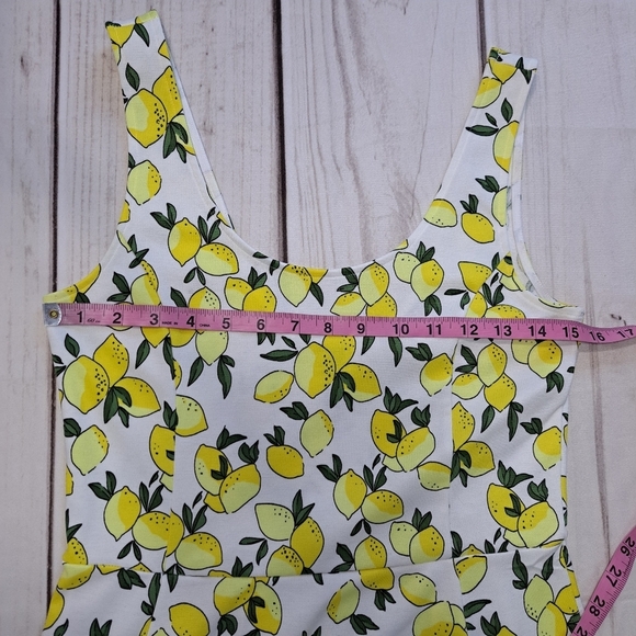Divided Lemon Print Sleeveless Dress Size 10. Small Spot - Picture 5 of 8
